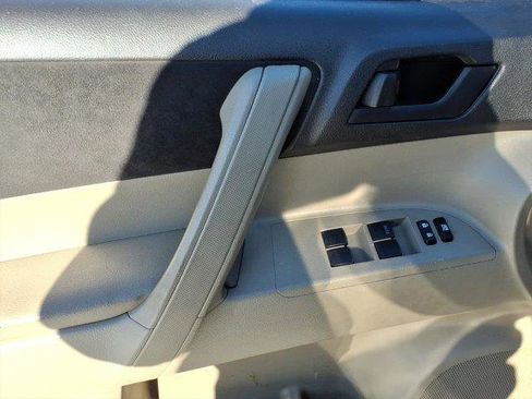 Used 2010 Toyota Highlander 4WD image 17
