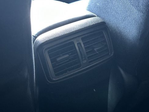 Used 2014 Nissan Rogue SV w/ SV Premium Package image 16