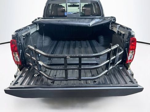 Used 2020 Nissan Frontier PRO-4X w/ Pro-4x Utility Package AWD/4WD image 9