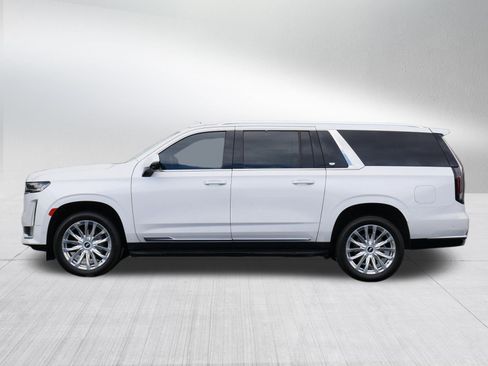 Certified 2023 Cadillac Escalade ESV Premium Luxury w/ LPO, Floor Liner Package AWD/4WD image 4