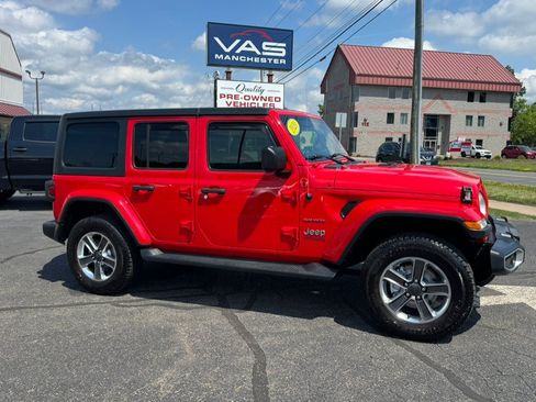 Used 2020 Jeep Wrangler Unlimited Sahara AWD/4WD image 5
