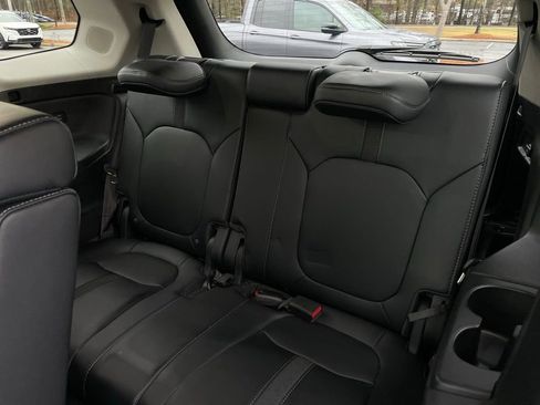 Certified 2025 Honda Pilot Touring image 43