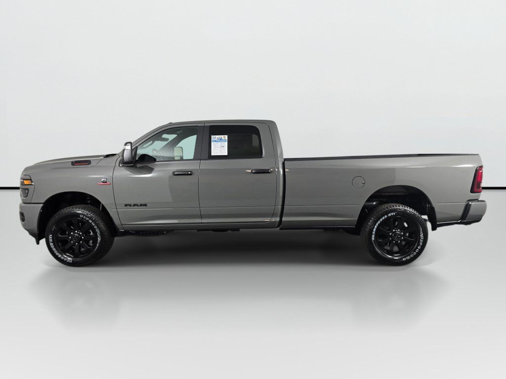 New 2026 RAM 2500 Big Horn AWD/4WD image 8