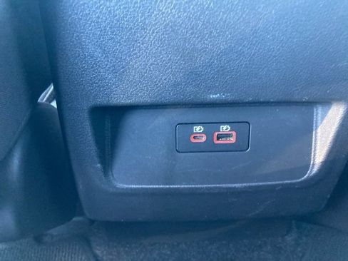 Used 2023 Nissan Frontier SV image 27