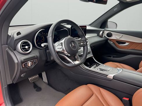 Used 2022 Mercedes-Benz GLC 300 image 27