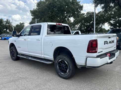 Used 2025 RAM 2500 Laramie AWD/4WD image 7