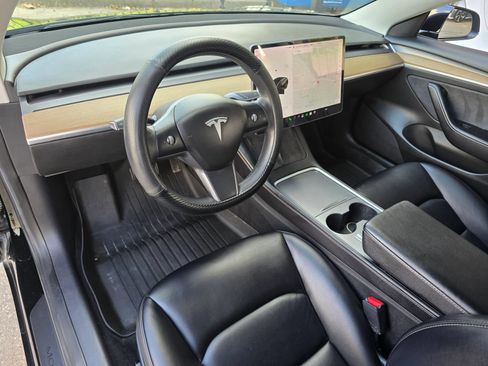 Used 2022 Tesla Model 3 Long Range AWD/4WD image 17