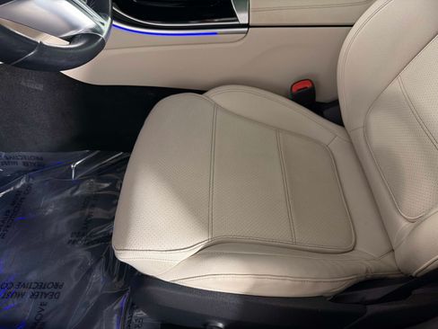 Used 2022 Mercedes-Benz C 300 Sedan image 37