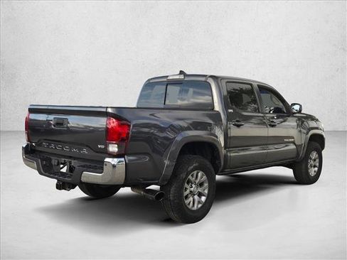 Used 2018 Toyota Tacoma SR5 image 5