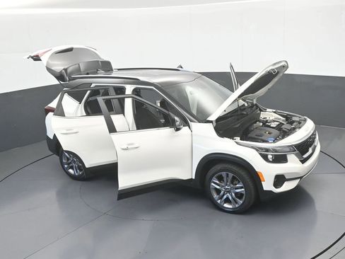 Used 2023 Kia Seltos S FWD image 64
