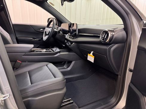 New 2026 Chevrolet Equinox LT w/ Convenience Package II image 28