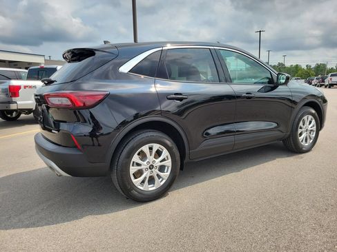 Used 2023 Ford Escape Active w/ Tech Pack #2 AWD/4WD image 4
