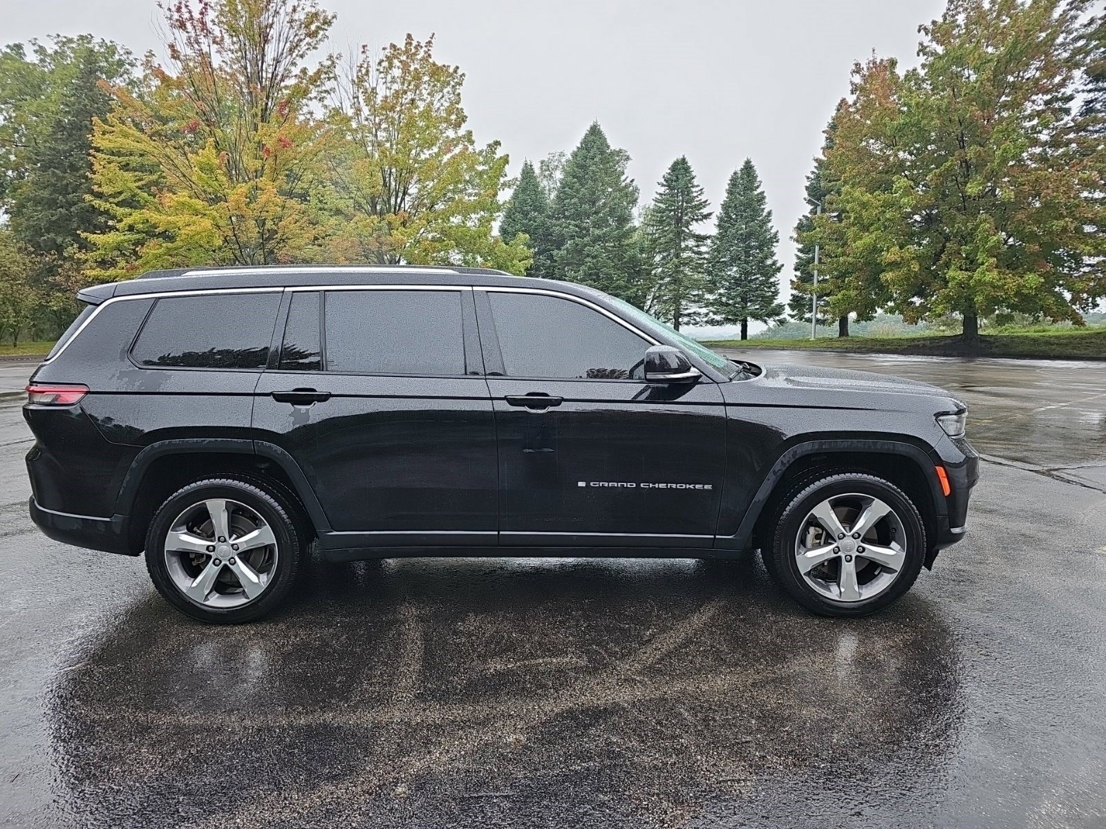 Used 2021 Jeep Grand Cherokee L Limited w/ Trailer Tow Group (B) AWD/4WD image 7