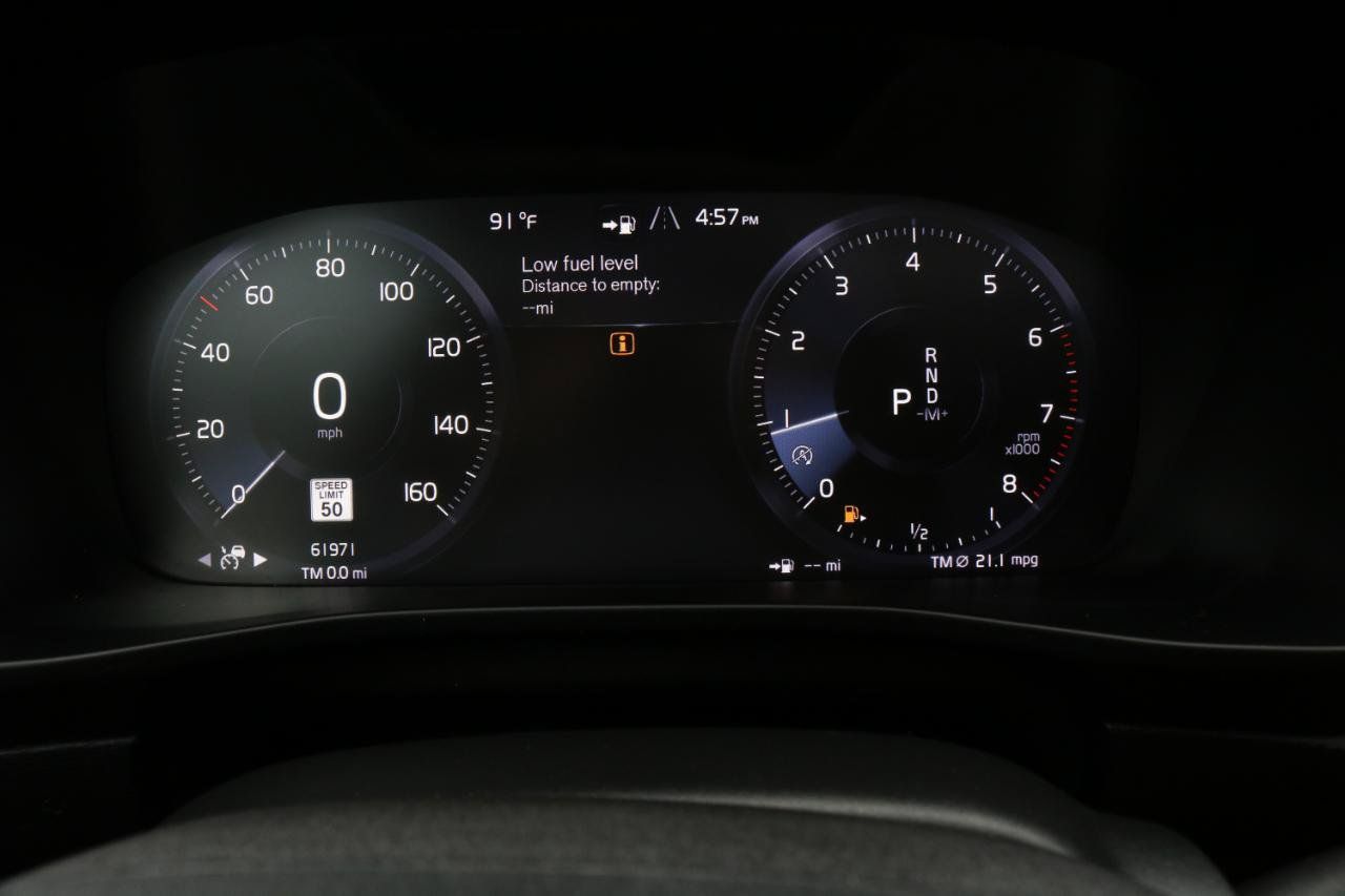 Used 2019 Volvo XC40 T5 Momentum AWD/4WD image 28
