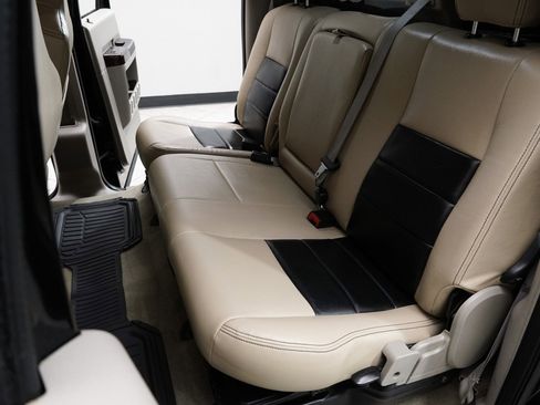 Used 2008 Ford F350 Lariat image 17