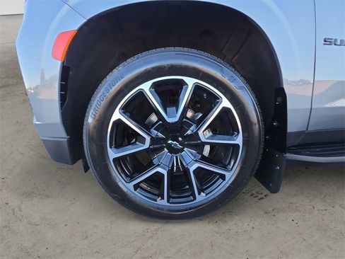Used 2023 Chevrolet Suburban RST image 14