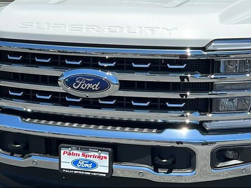 New 2026 Ford F250 Lariat w/ Lariat Ultimate Package AWD/4WD image 3