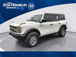 Used 2023 Ford Bronco Badlands video 1