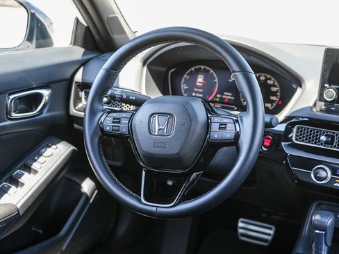 Used 2025 Honda Civic Sport image 14