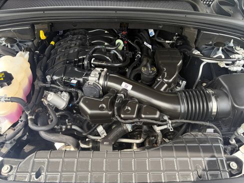 Used 2025 Jeep Grand Cherokee Altitude AWD/4WD image 31