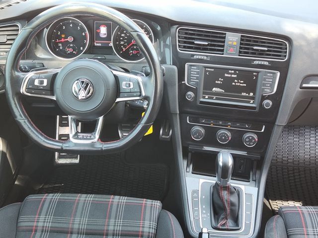 Used 2017 Volkswagen Golf 4-Door FWD image 26