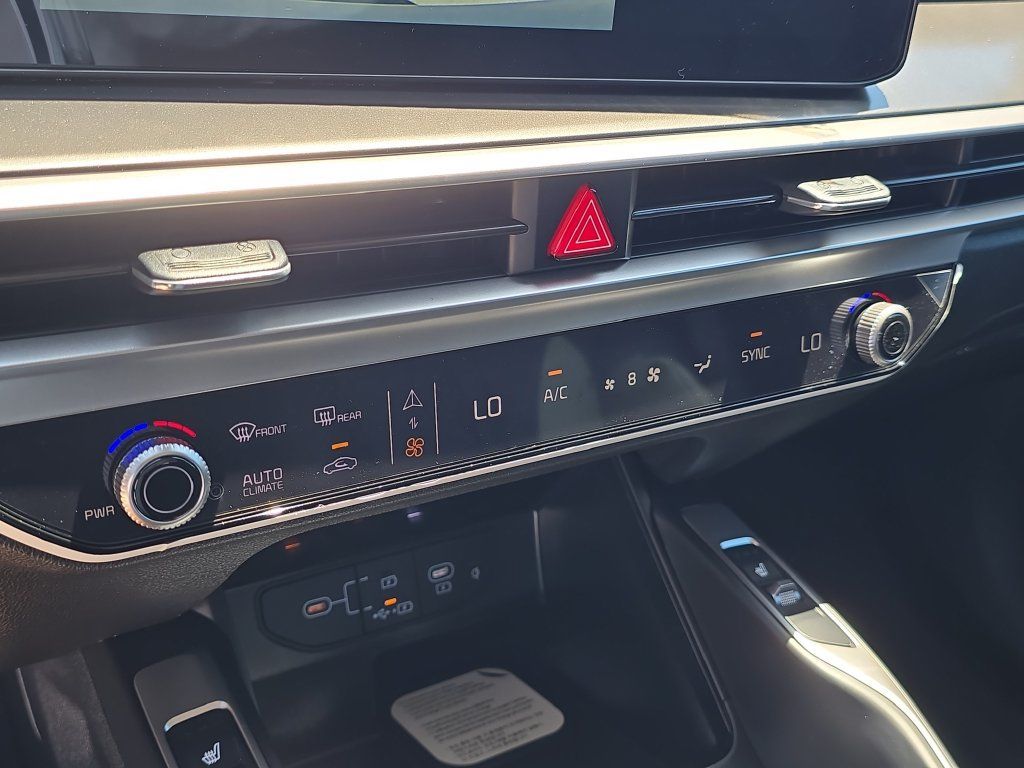 New 2026 Kia Sorento S AWD/4WD image 24