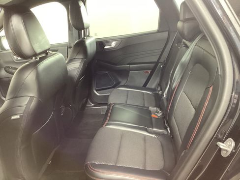 Certified 2023 Ford Escape ST-Line w/ Tech Pack #1 AWD/4WD image 15