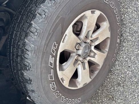 Used 2013 Ford F150 STX w/ Mid Equipment Group image 5