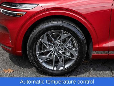 Used 2025 Genesis GV70 2.5T AWD/4WD image 13