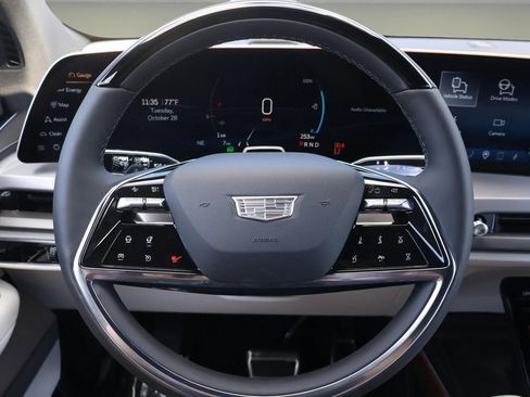 New 2026 Cadillac Vistiq Sport image 21