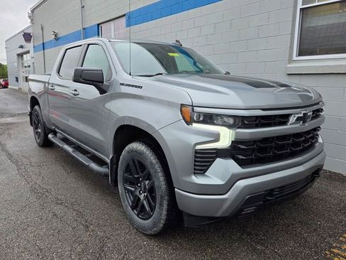 Used 2023 Chevrolet Silverado 1500 RST w/ Rally Edition AWD/4WD image 3