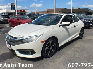 Used 2018 Honda Civic Touring video 1