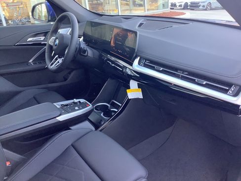 Certified 2025 BMW X1 xDrive28i w/ Premium Package image 36