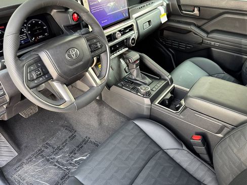New 2026 Toyota Tacoma TRD Off-Road AWD/4WD image 10