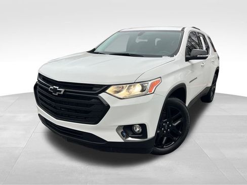 Used 2021 Chevrolet Traverse LT image 9