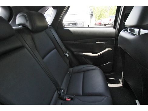 Used 2022 MAZDA CX-30 2.5 Turbo w/ Premium Package AWD/4WD image 11
