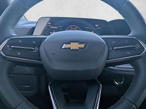 New 2026 Chevrolet Suburban LS image 14