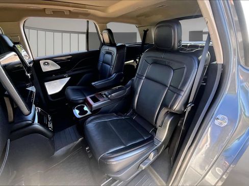 Used 2021 Lincoln Aviator Reserve w/ Equipment Group 210A AWD/4WD image 28