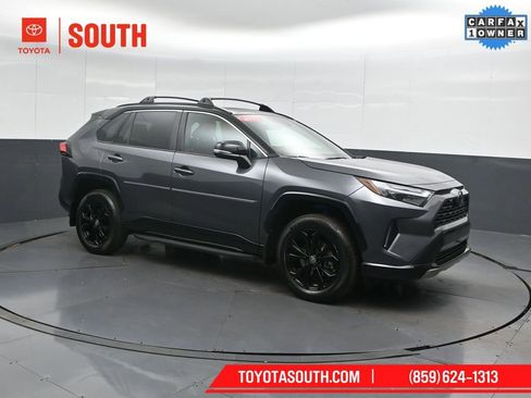 Used 2025 Toyota RAV4 XSE w/ Weather Package image 4