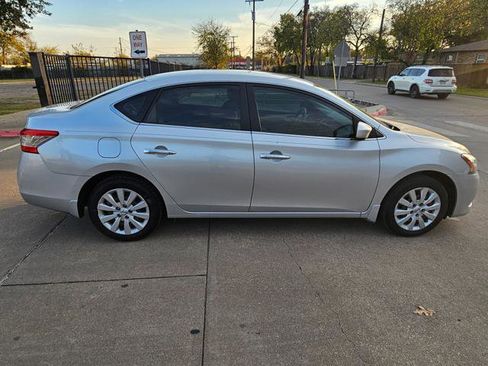 Used 2015 Nissan Sentra S image 6