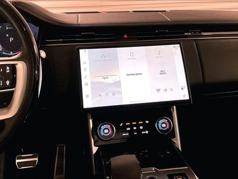 Certified 2023 Land Rover Range Rover Long Wheelbase SE image 5