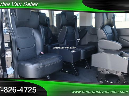 Used 2023 Ford Transit 350 XLT image 20