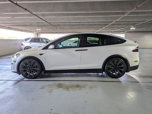 Used 2023 Tesla Model X AWD/4WD image 9