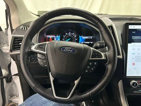 Used 2022 Ford Edge SEL image 21
