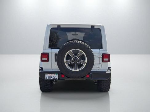 Used 2020 Jeep Wrangler Unlimited Sahara w/ Uconnect 4C Nav & Sound Group AWD/4WD image 5