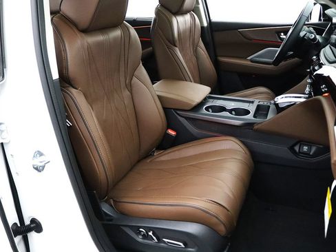 Certified 2026 Acura MDX SH-AWD w/ Advance Package image 16