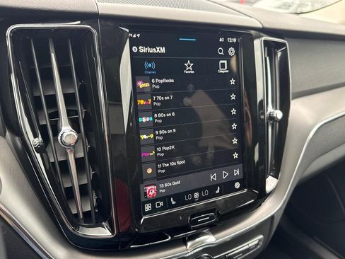 Certified 2025 Volvo XC60 B5 Plus AWD/4WD image 18