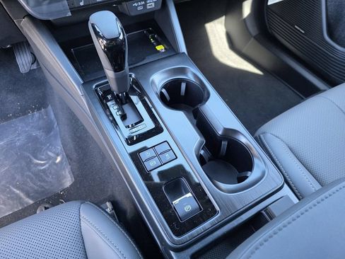 New 2026 Subaru Outback Limited AWD/4WD image 23