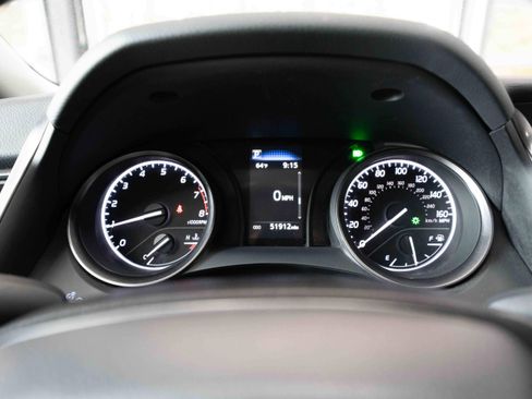 Used 2024 Toyota Camry SE FWD image 16