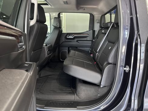 Certified 2022 GMC Sierra 1500 Elevation w/ Elevation Premium Package AWD/4WD image 13